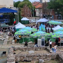 People watching the final volleyball world championship match between Bulgaria and Italy in the ancient forum of Stara Zagora